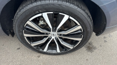 Volvo XC60 2.0 T8 [455] RC PHEV Ultimate Dark 5dr AWD Gtron Estate